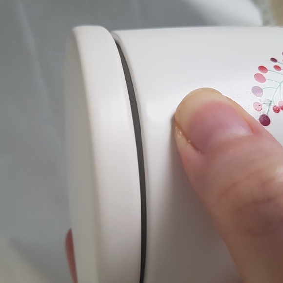 David’s Tea Holly Berry Holiday Tea Coffee Ceramic Canister - Picture 14 of 15